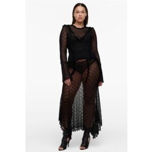 🔥🔥Zara Lace Ruffle skirt (coverups)